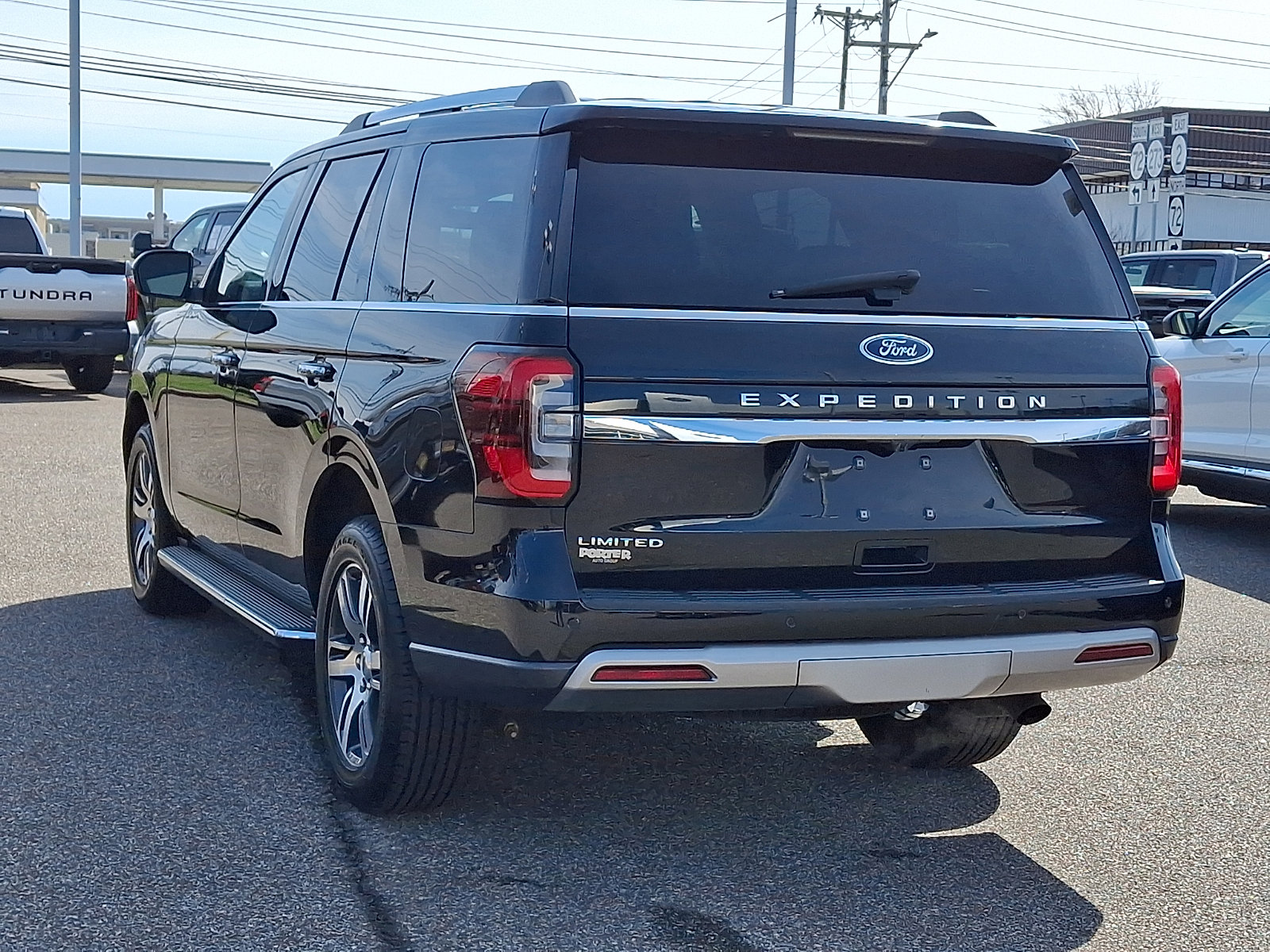 Certified 2023 Ford Expedition Limited image 8