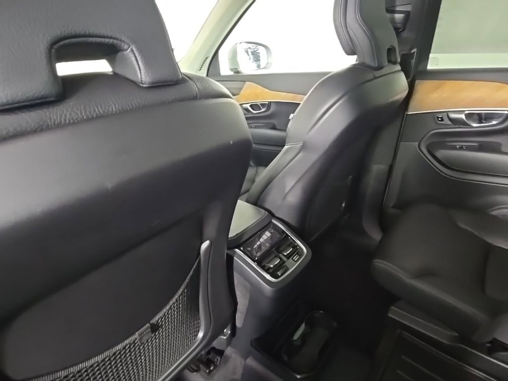 Certified 2023 Volvo XC90 B6 Plus w/ Protection Package Premier image 15