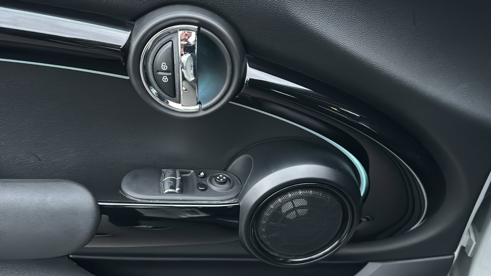 Used 2022 MINI Cooper SE image 12