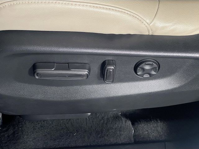 Used 2021 Honda CR-V EX-L image 13