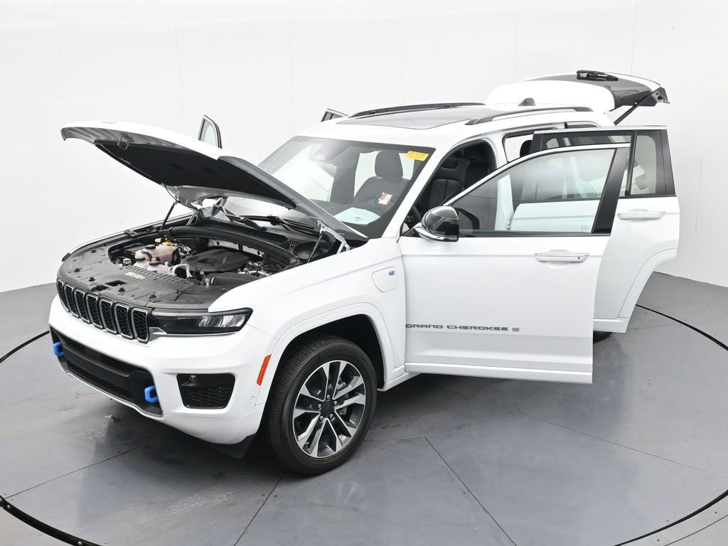 Used 2023 Jeep Grand Cherokee Overland image 40
