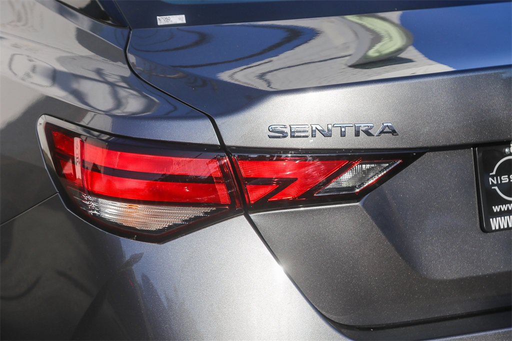 Used 2025 Nissan Sentra SV w/ All-Weather Package FWD image 8