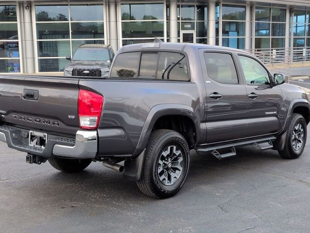 Used 2017 Toyota Tacoma SR5 w/ Tow Package image 5
