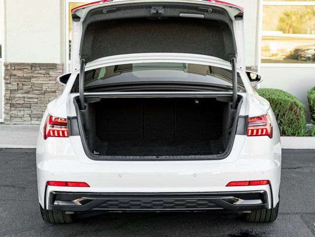 Used 2024 Audi A6 2.0T Premium image 21