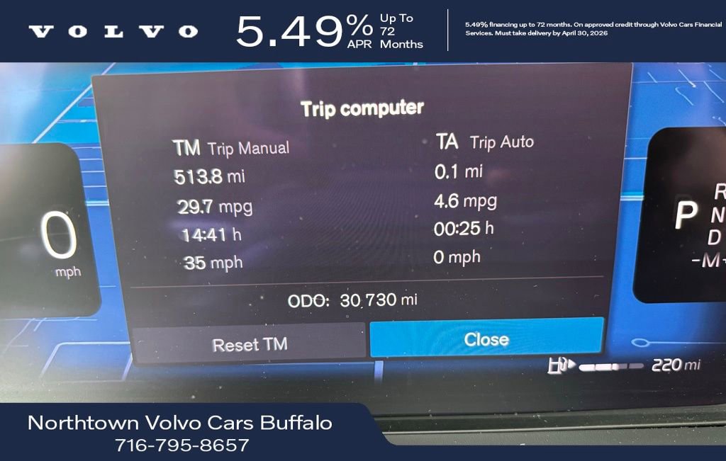 Used 2024 Volvo XC40 B5 Core image 7