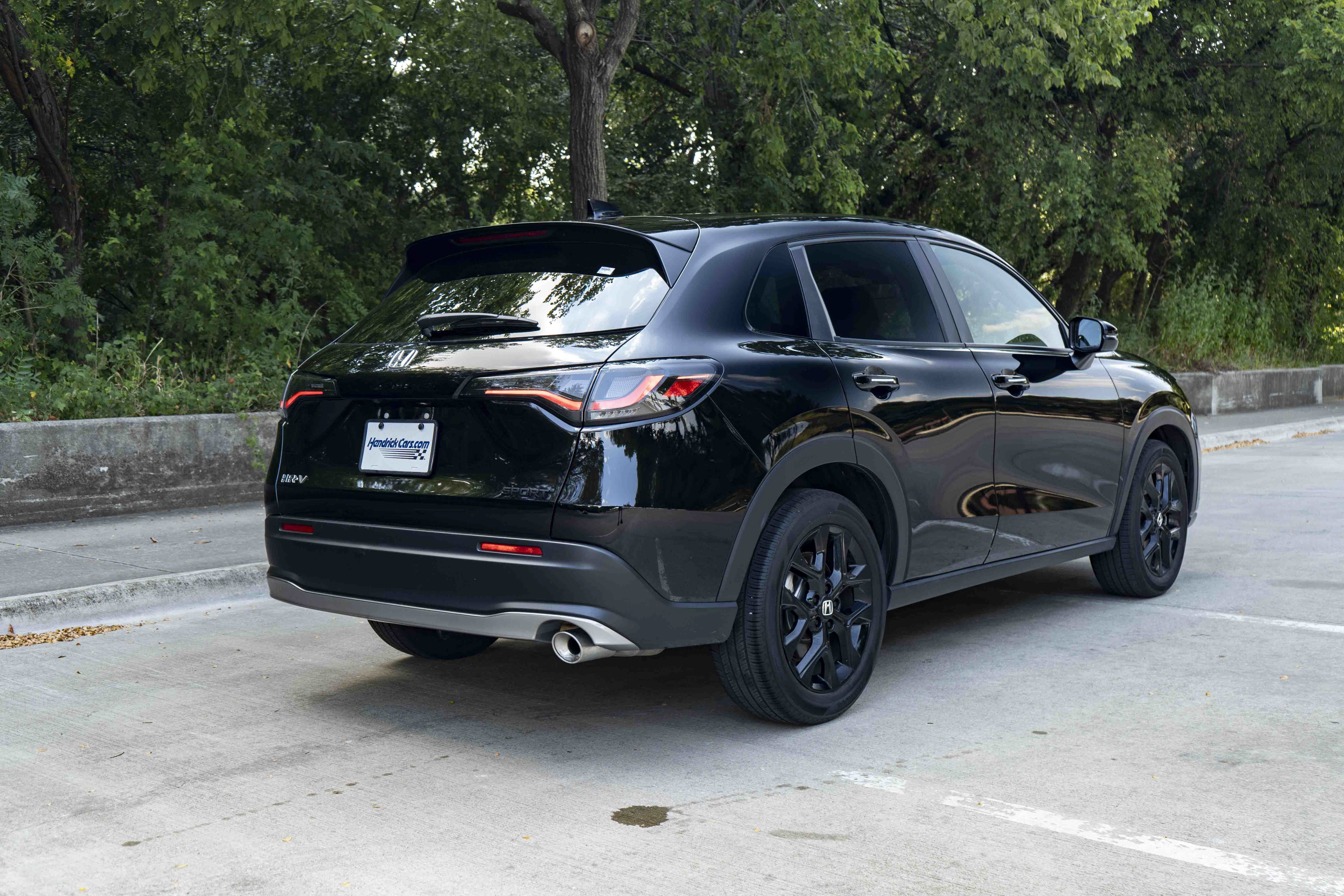 Certified 2025 Honda HR-V Sport image 9