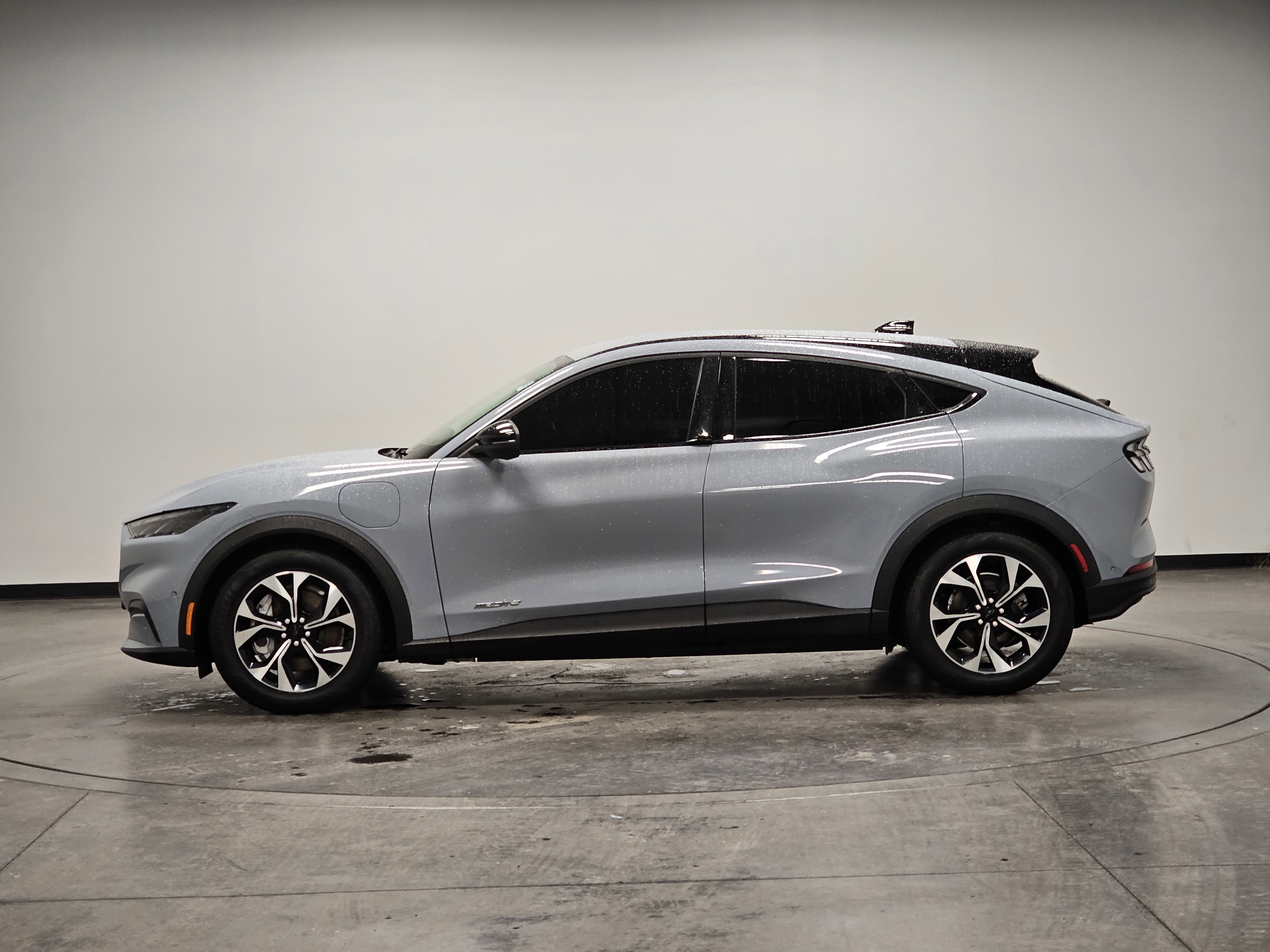 Used 2024 Ford Mustang Mach-E Select image 5