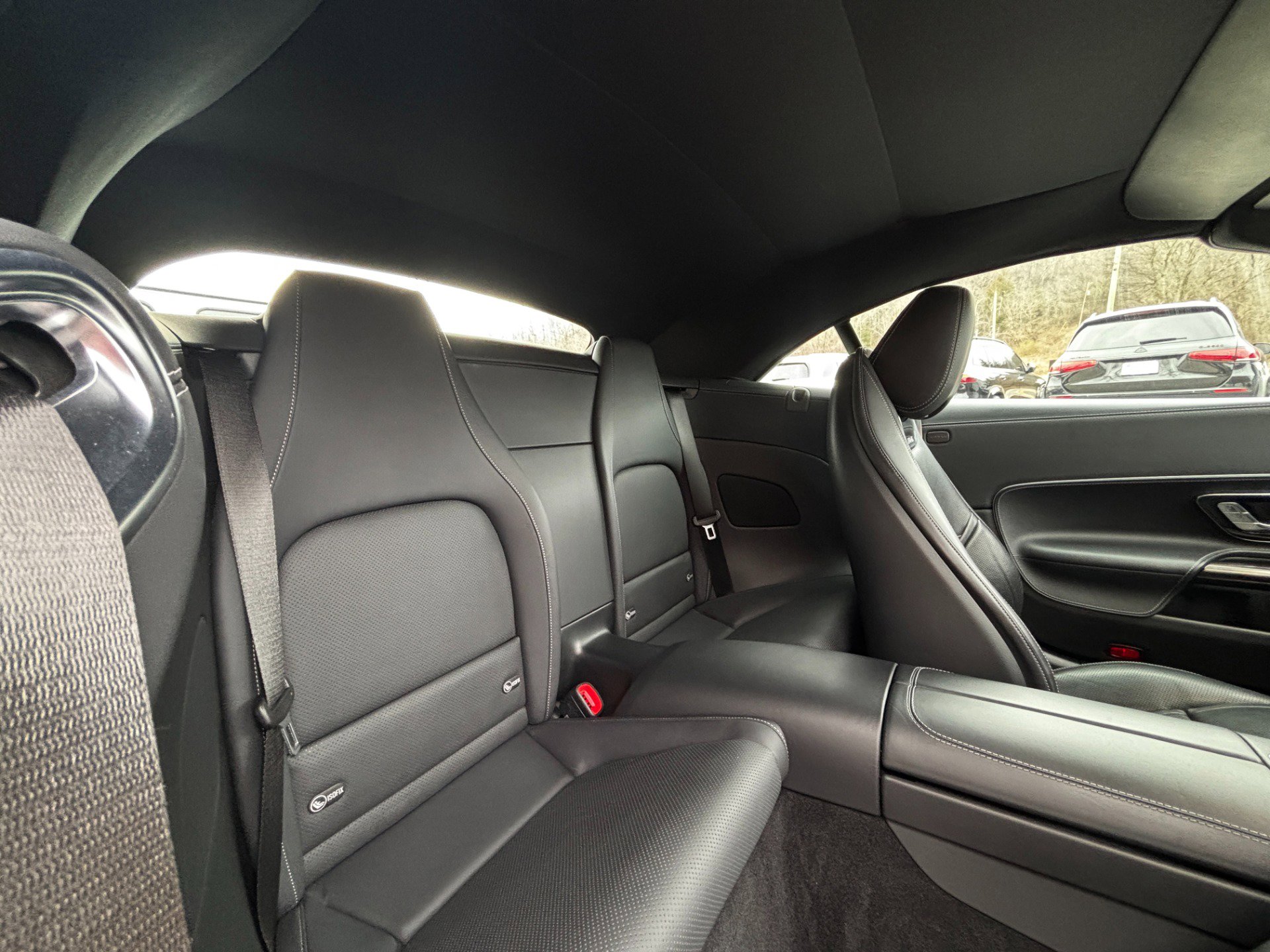 Used 2022 Mercedes-Benz SL 63 AMG 4MATIC w/ Driver Assistance Package image 28