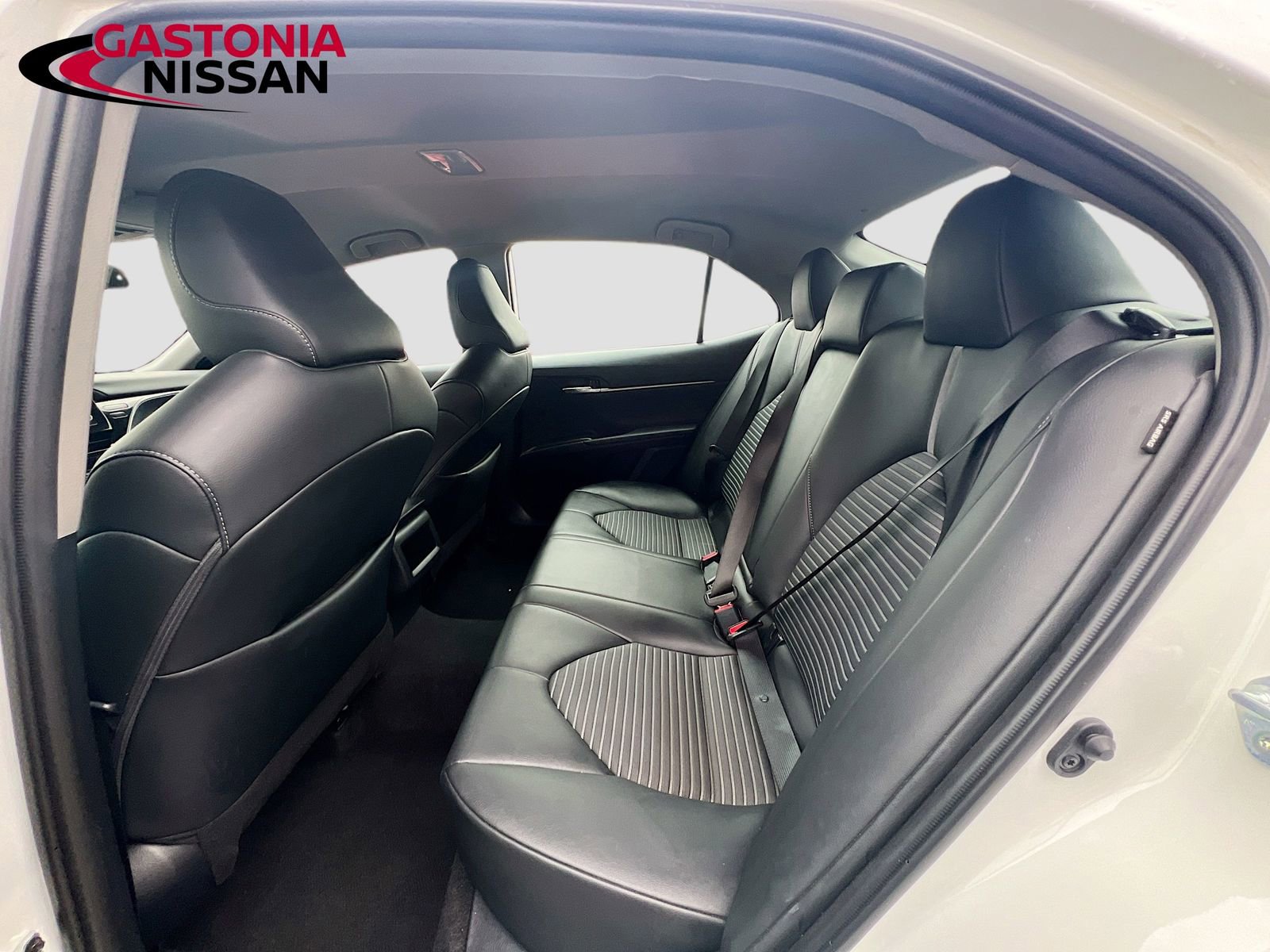 Used 2023 Toyota Camry SE image 32