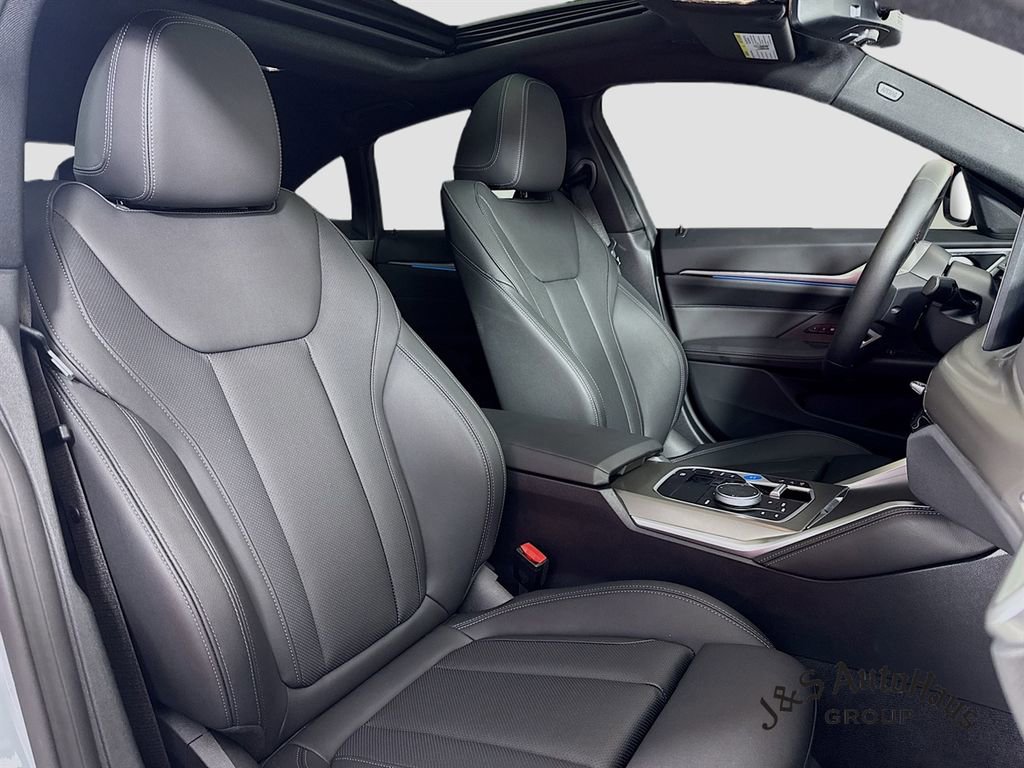 Used 2025 BMW i4 M50 w/ Parking Assistance Package image 35