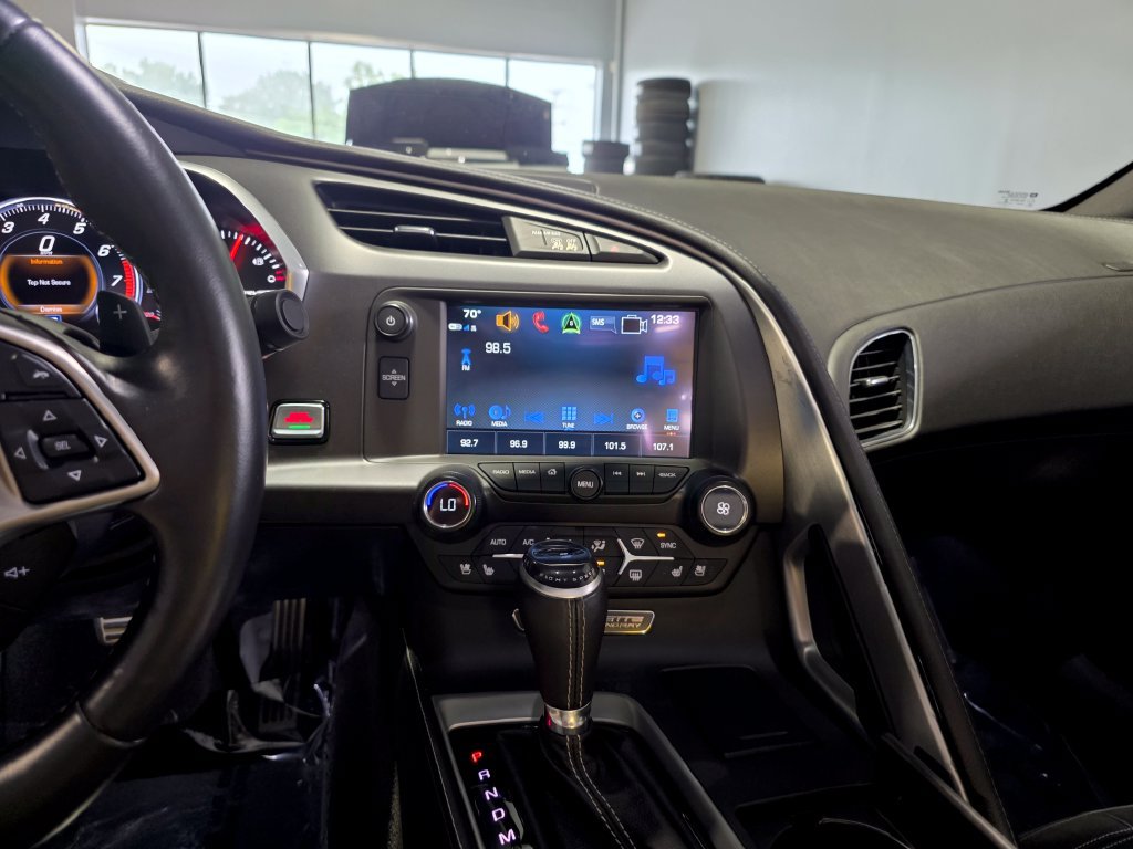 Used 2019 Chevrolet Corvette Stingray Convertible Z51 2LT RWD image 10