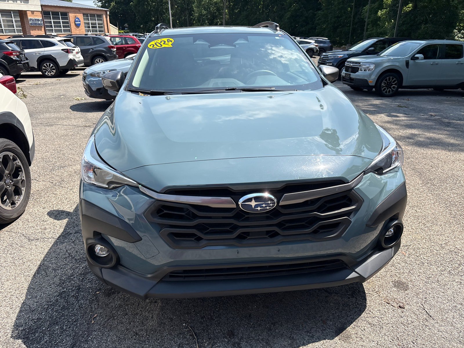 Used 2024 Subaru Crosstrek 2.0i Premium AWD/4WD image 2