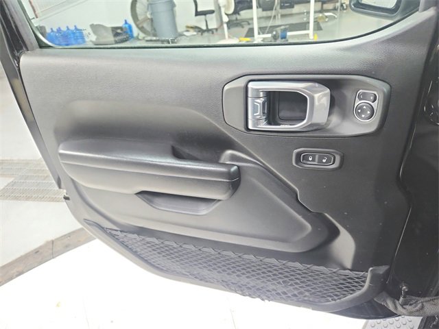 Used 2021 Jeep Wrangler Unlimited Sport image 31