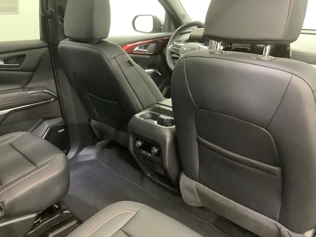 New 2026 Chevrolet Traverse Z71 w/ Enhanced Driving Package AWD/4WD image 36