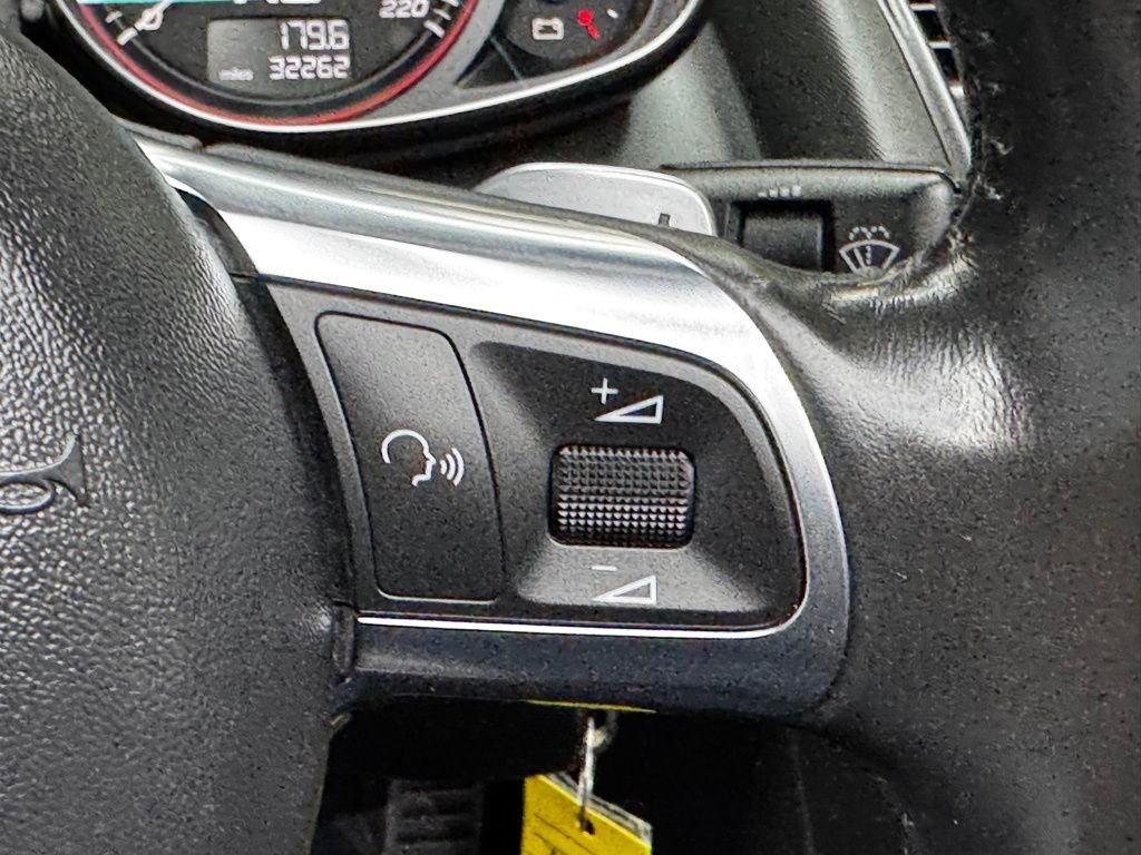 Used 2011 Audi R8 V10 image 29