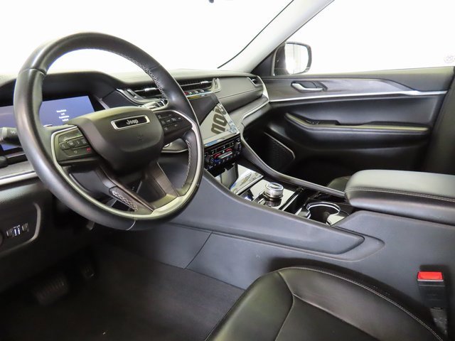 Used 2021 Jeep Grand Cherokee L Limited image 4