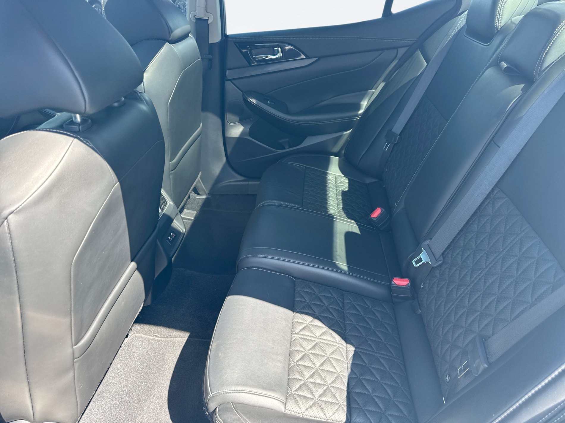 Certified 2021 Nissan Maxima Platinum w/ Sport Mat Group FWD image 14