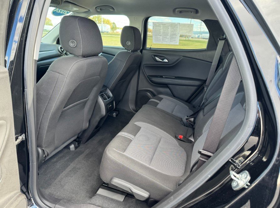 Used 2024 Chevrolet Blazer LT image 25