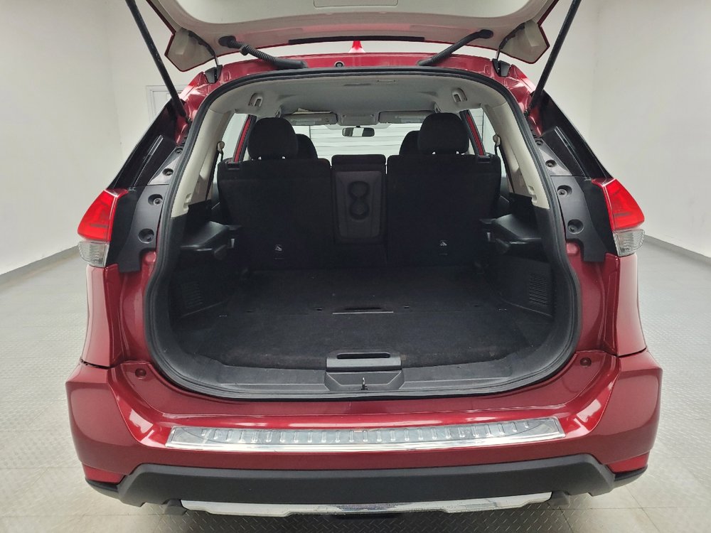 Used 2017 Nissan Rogue S image 29