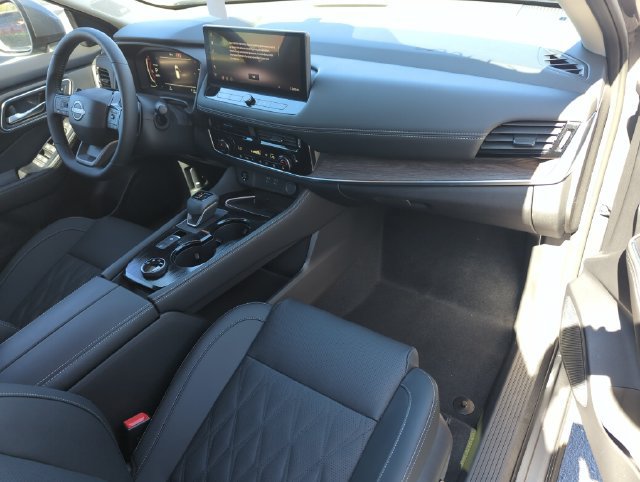 New 2026 Nissan Rogue Platinum AWD/4WD image 23