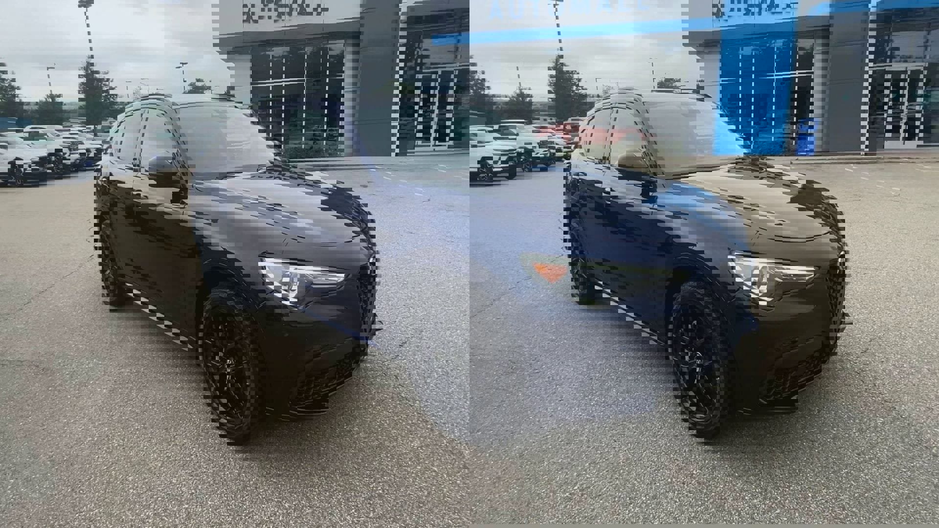 Used 2021 Alfa Romeo Stelvio Ti w/ Nero Edizione image 58