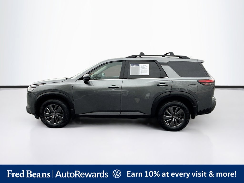 Used 2023 Nissan Pathfinder SV AWD/4WD image 5