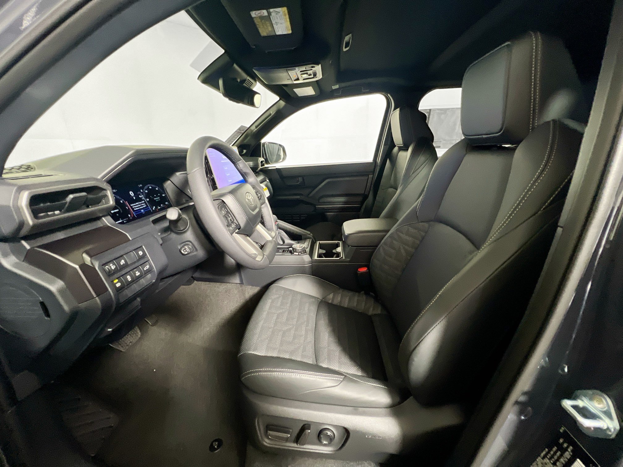 New 2026 Toyota 4Runner TRD Off-Road Premium AWD/4WD image 14