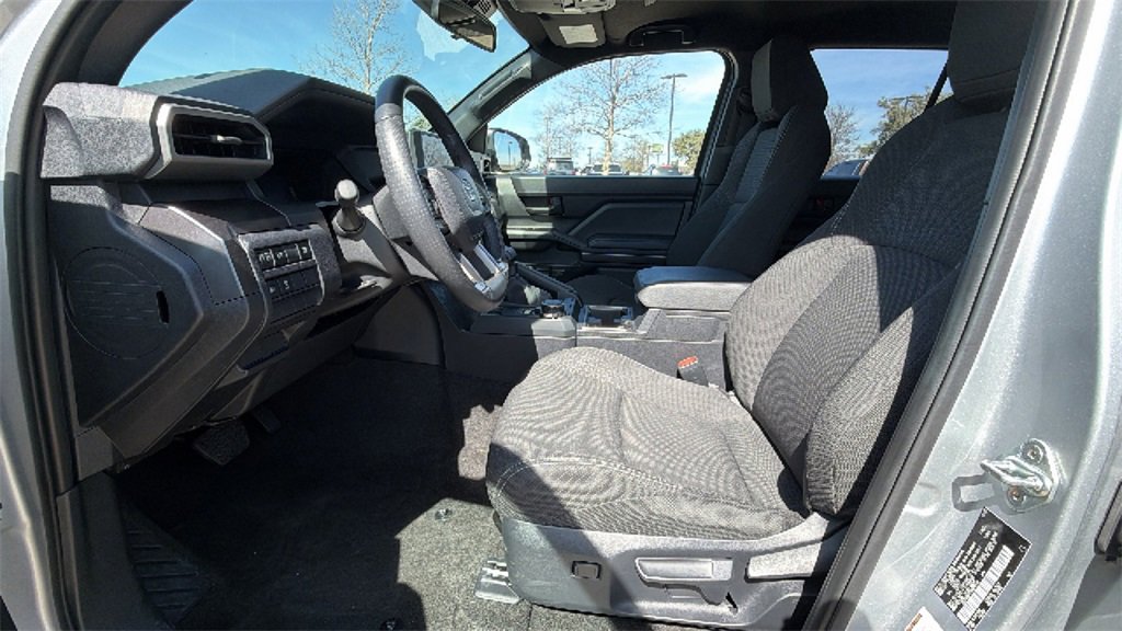 Used 2025 Toyota 4Runner SR5 image 12