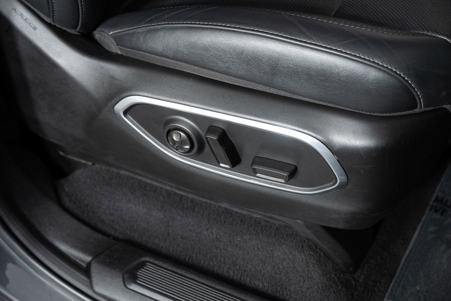 Used 2022 Jeep Wagoneer Series III image 32