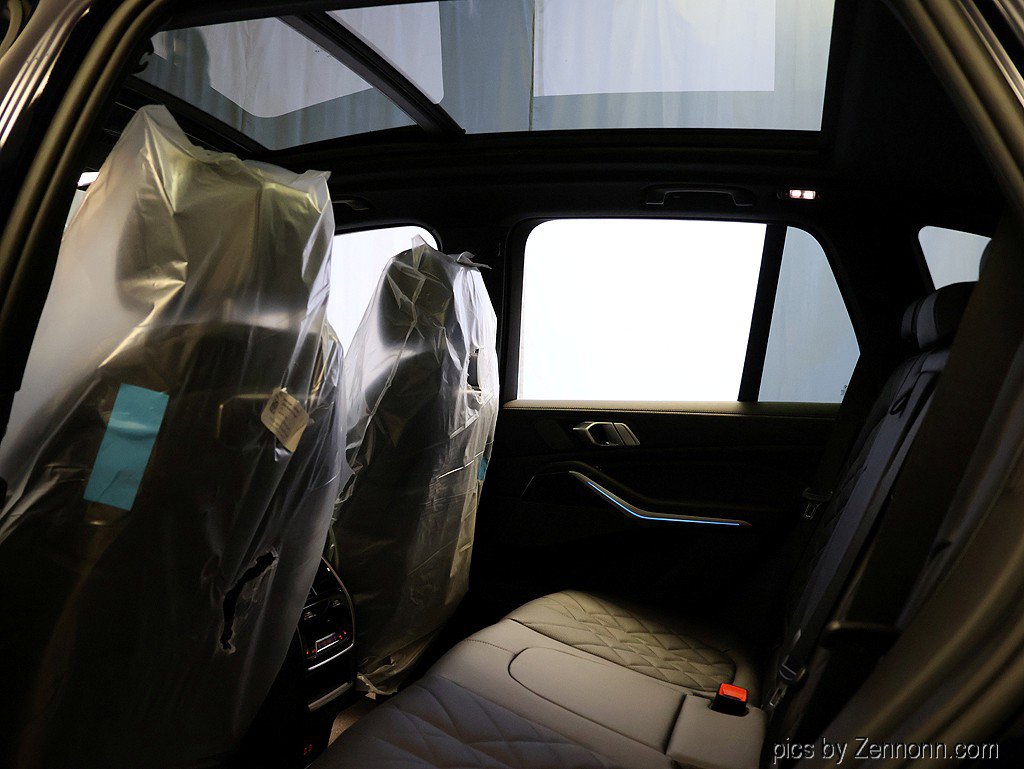 New 2026 BMW X5 xDrive50e w/ M Sport Package AWD/4WD image 14