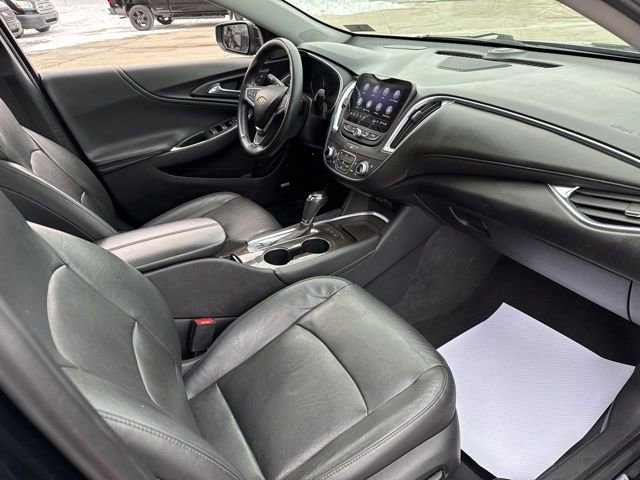 Used 2020 Chevrolet Malibu Premier image 43