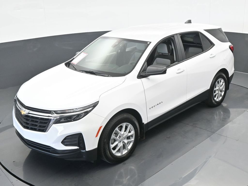 Used 2023 Chevrolet Equinox LS image 45