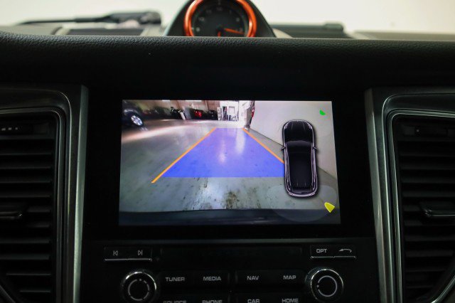 Used 2018 Porsche Macan image 14