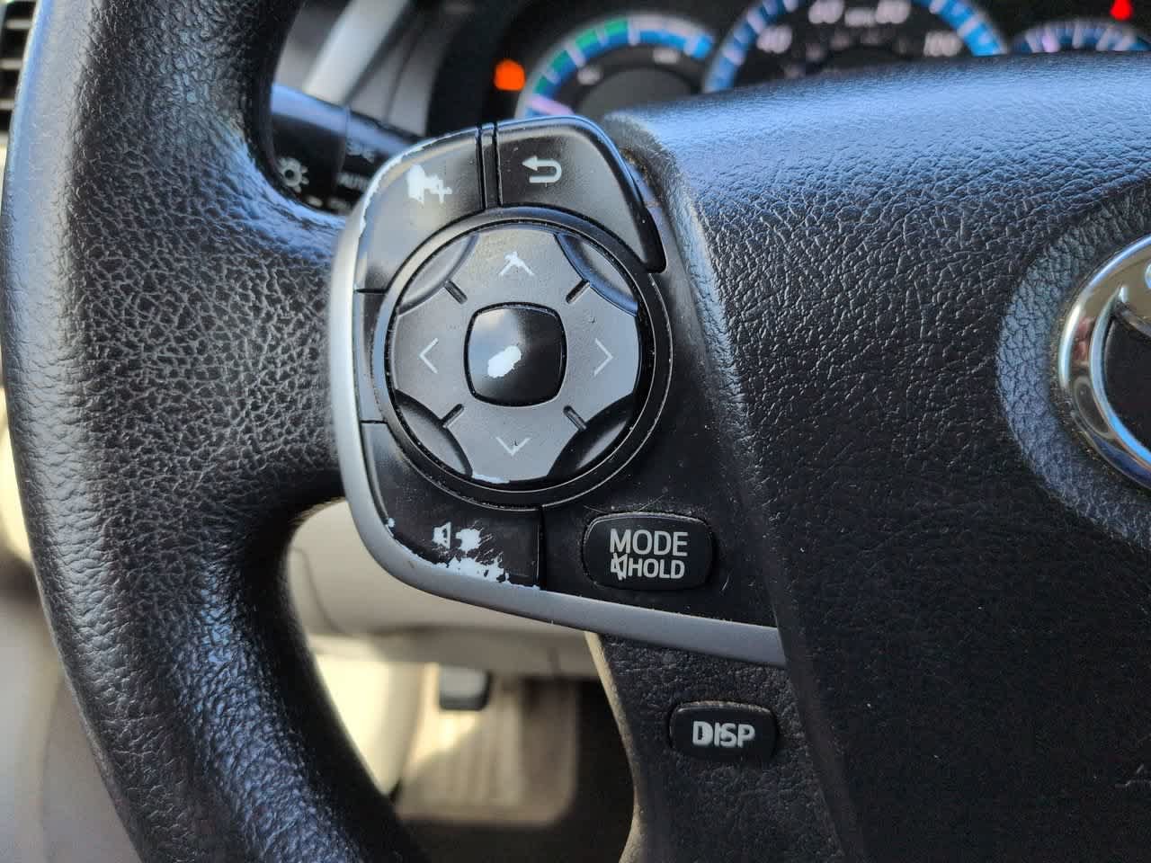 Used 2014 Toyota Camry LE FWD image 22
