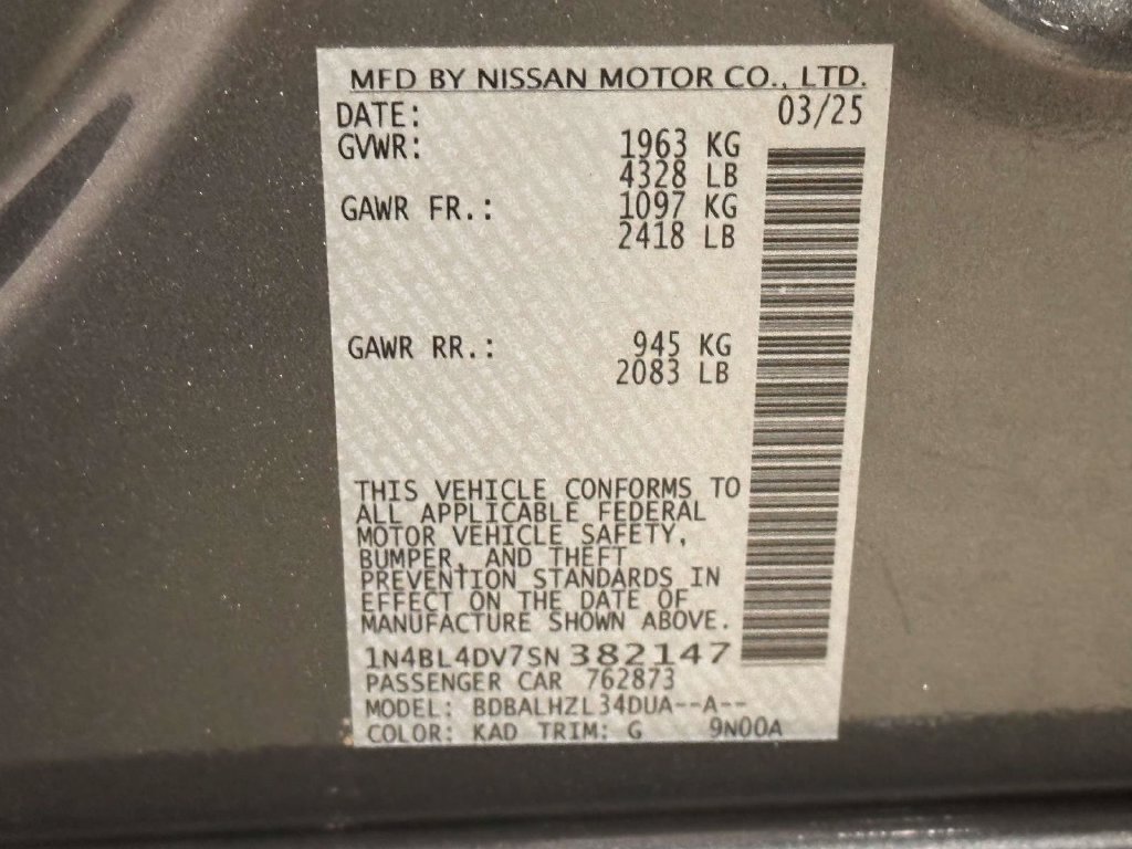 Used 2025 Nissan Altima 2.5 SV FWD image 30