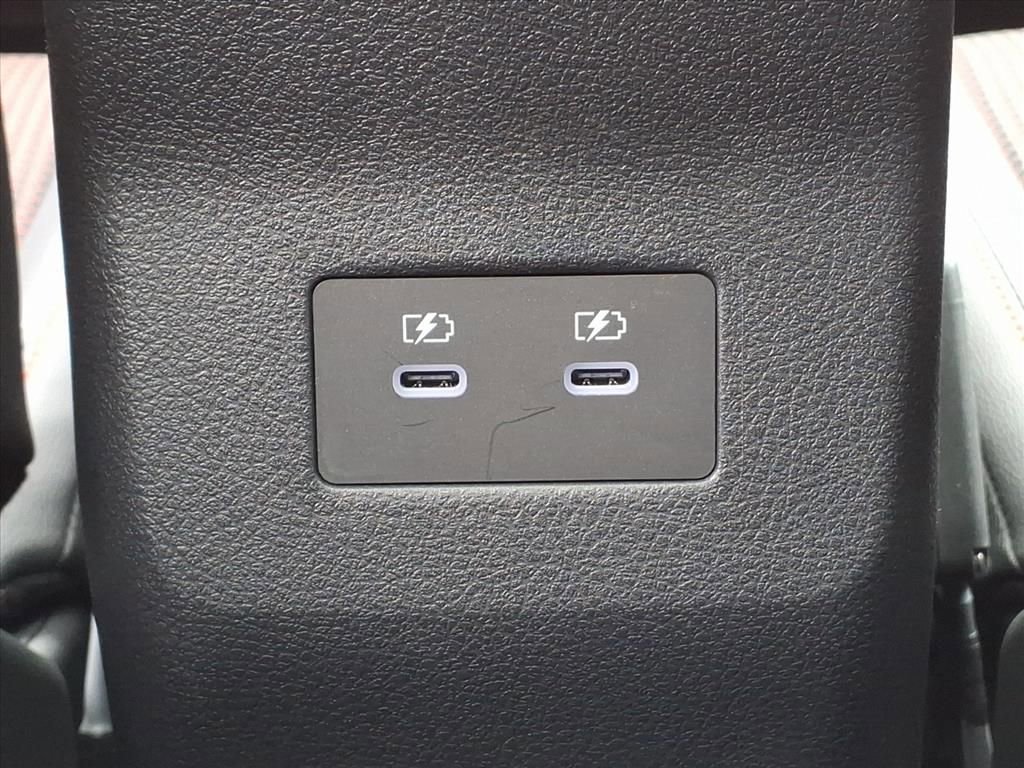 New 2026 Nissan Kicks SR w/ SR Premium Package image 18