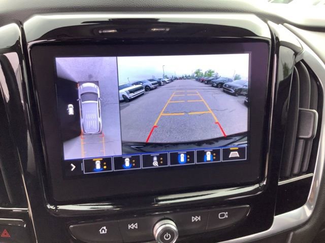 Used 2020 Chevrolet Traverse LT w/ LT Premium Package FWD image 13