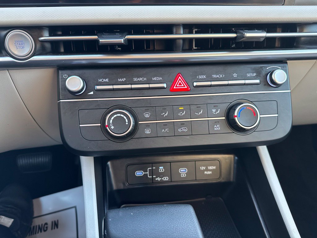 Certified 2025 Hyundai Tucson SE AWD/4WD image 19