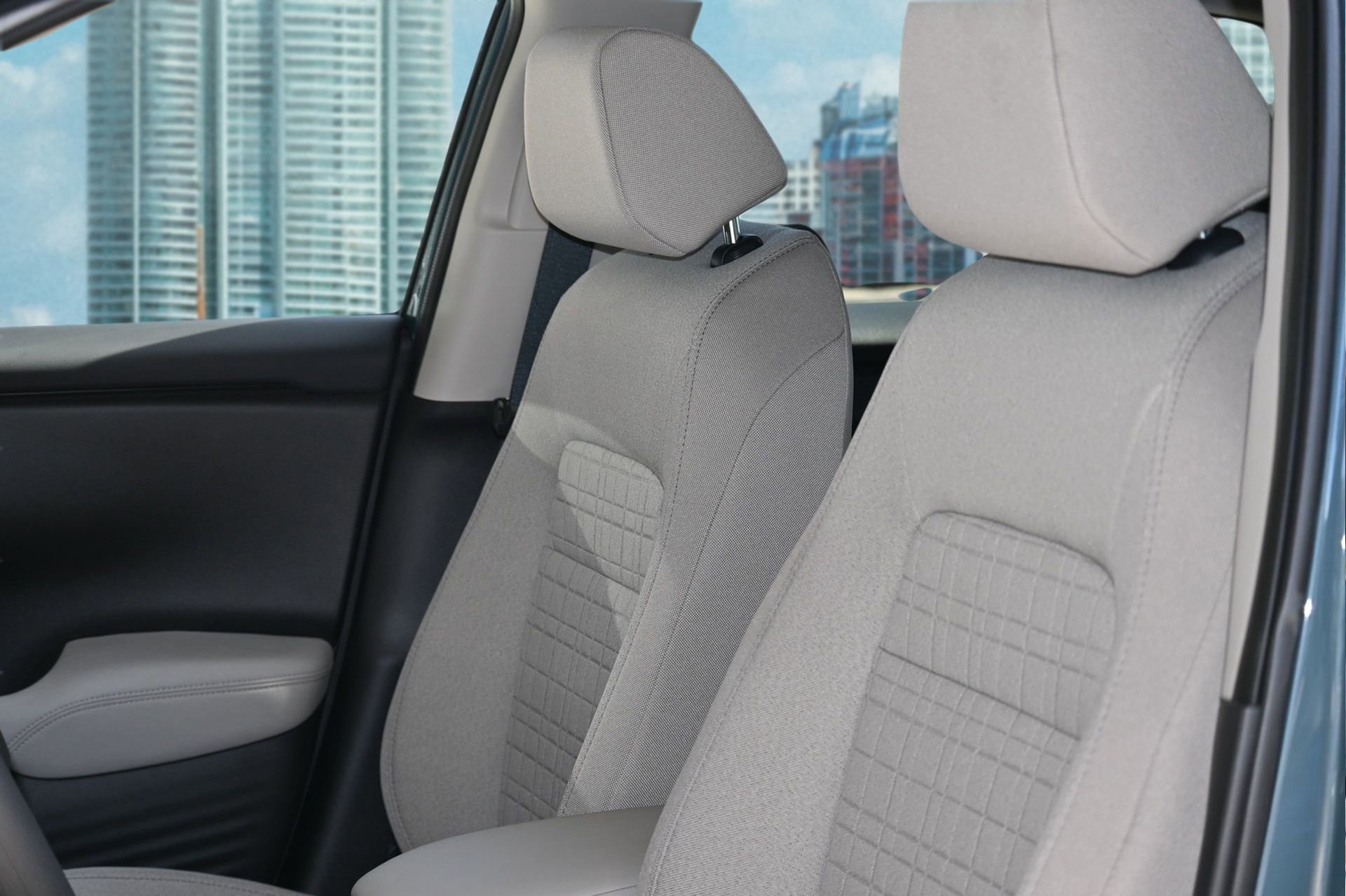 New 2026 Honda HR-V LX image 16