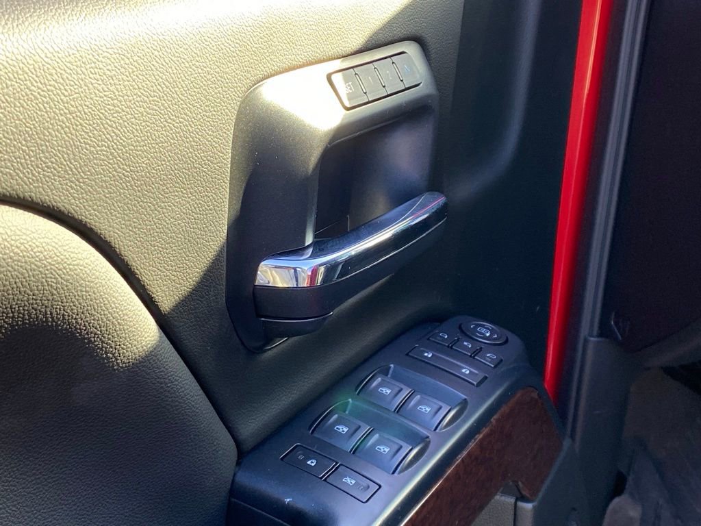 Used 2018 GMC Sierra 1500 SLT w/ SLT Premium Package image 10