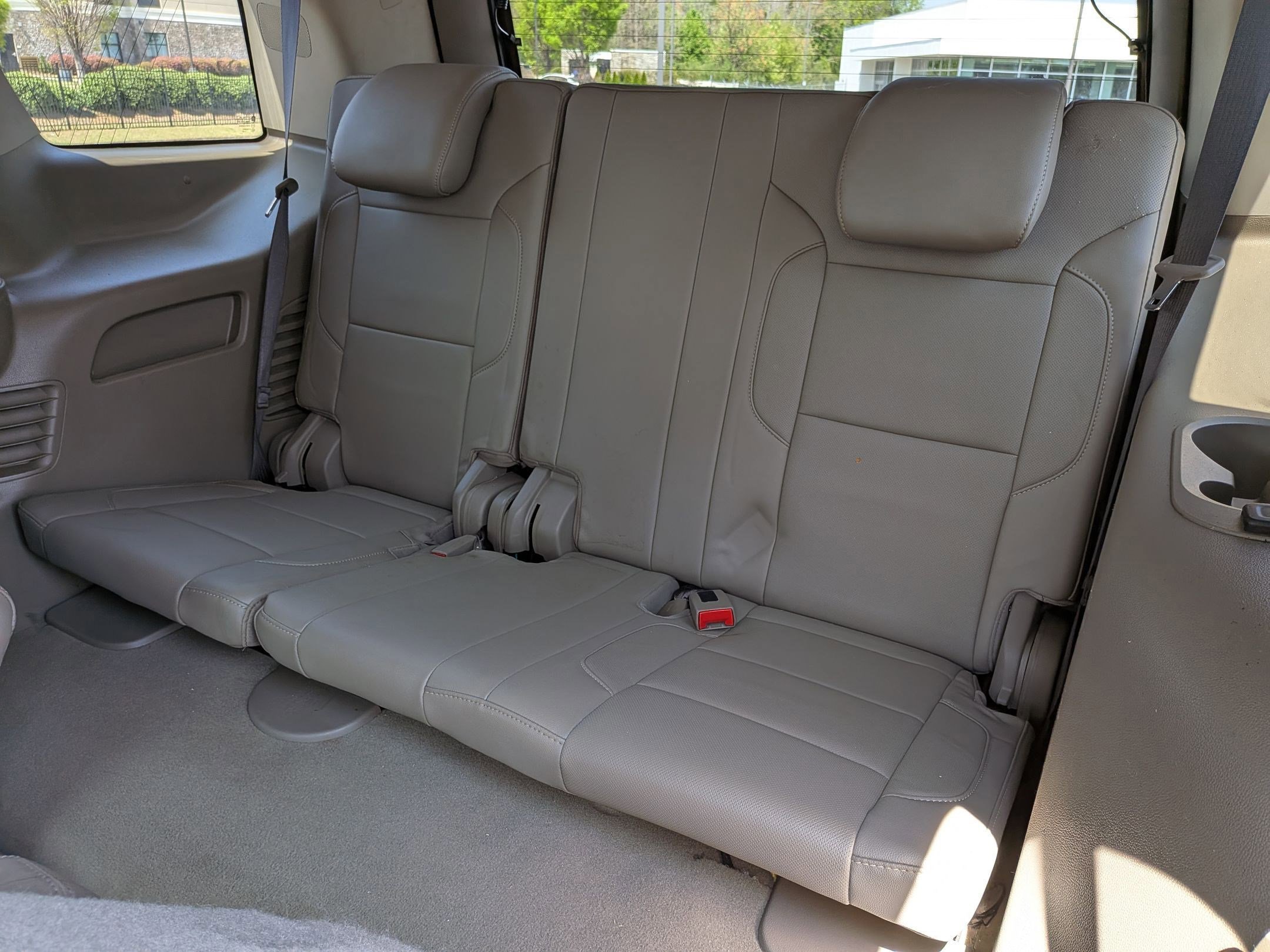 Used 2019 GMC Yukon SLT w/ Premium Edition image 37