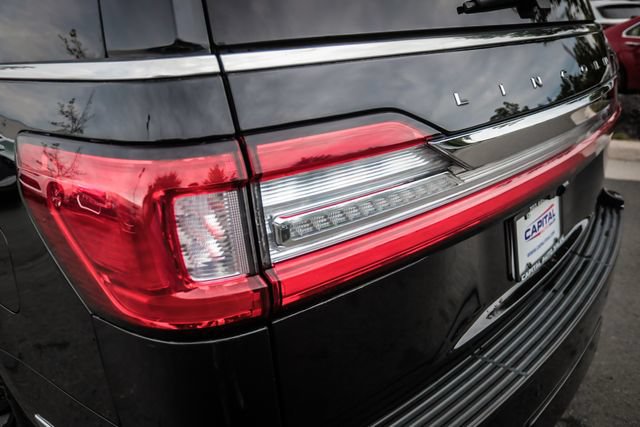 Used 2018 Lincoln Navigator L Reserve w/ Technology Package AWD/4WD image 22