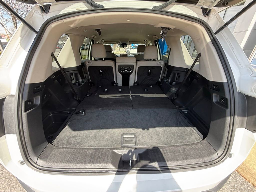 Used 2023 Honda Pilot LX image 36