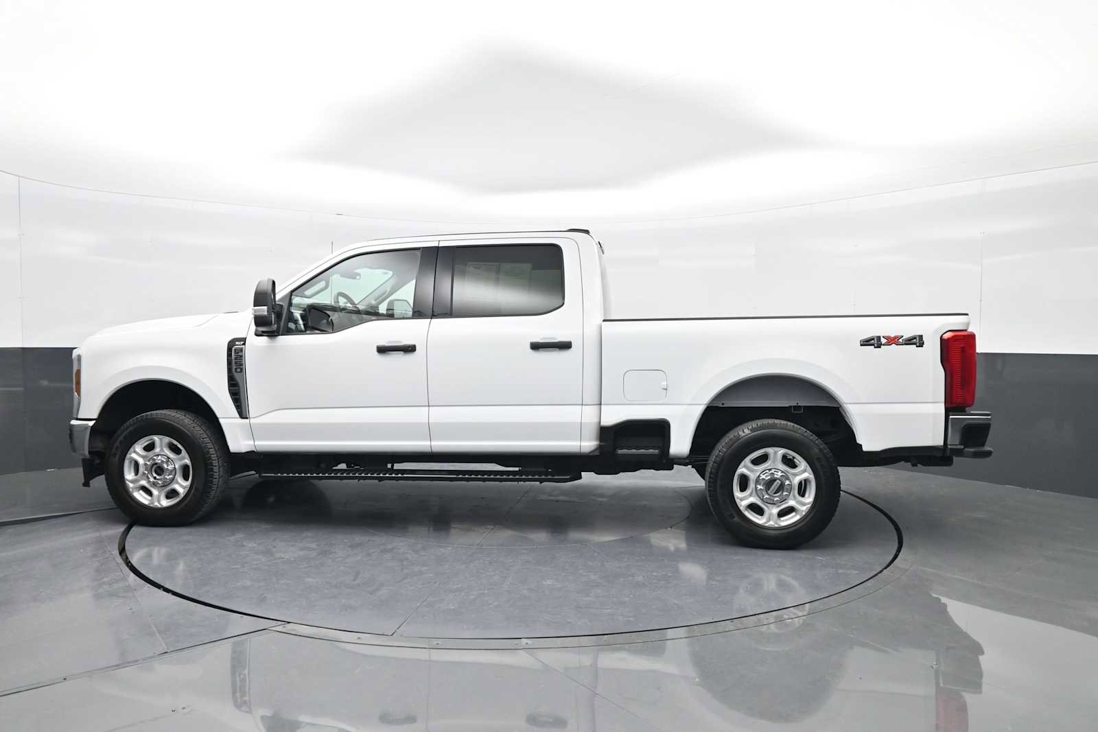 Used 2025 Ford F250 XLT image 5