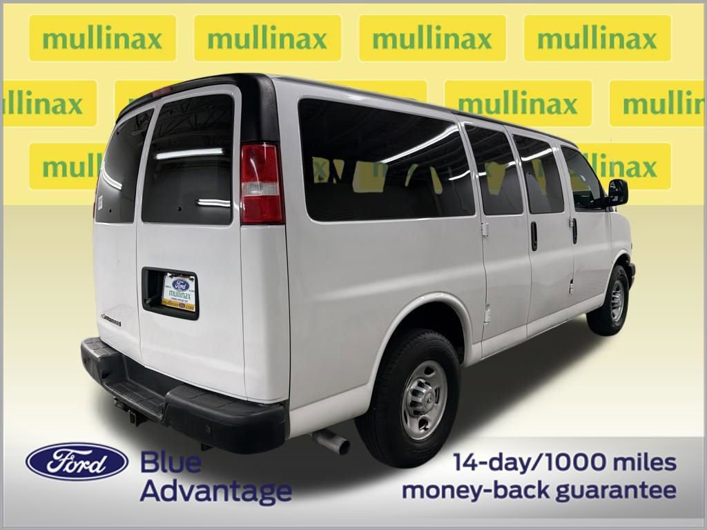 Used 2019 Chevrolet Express 3500 LS image 3