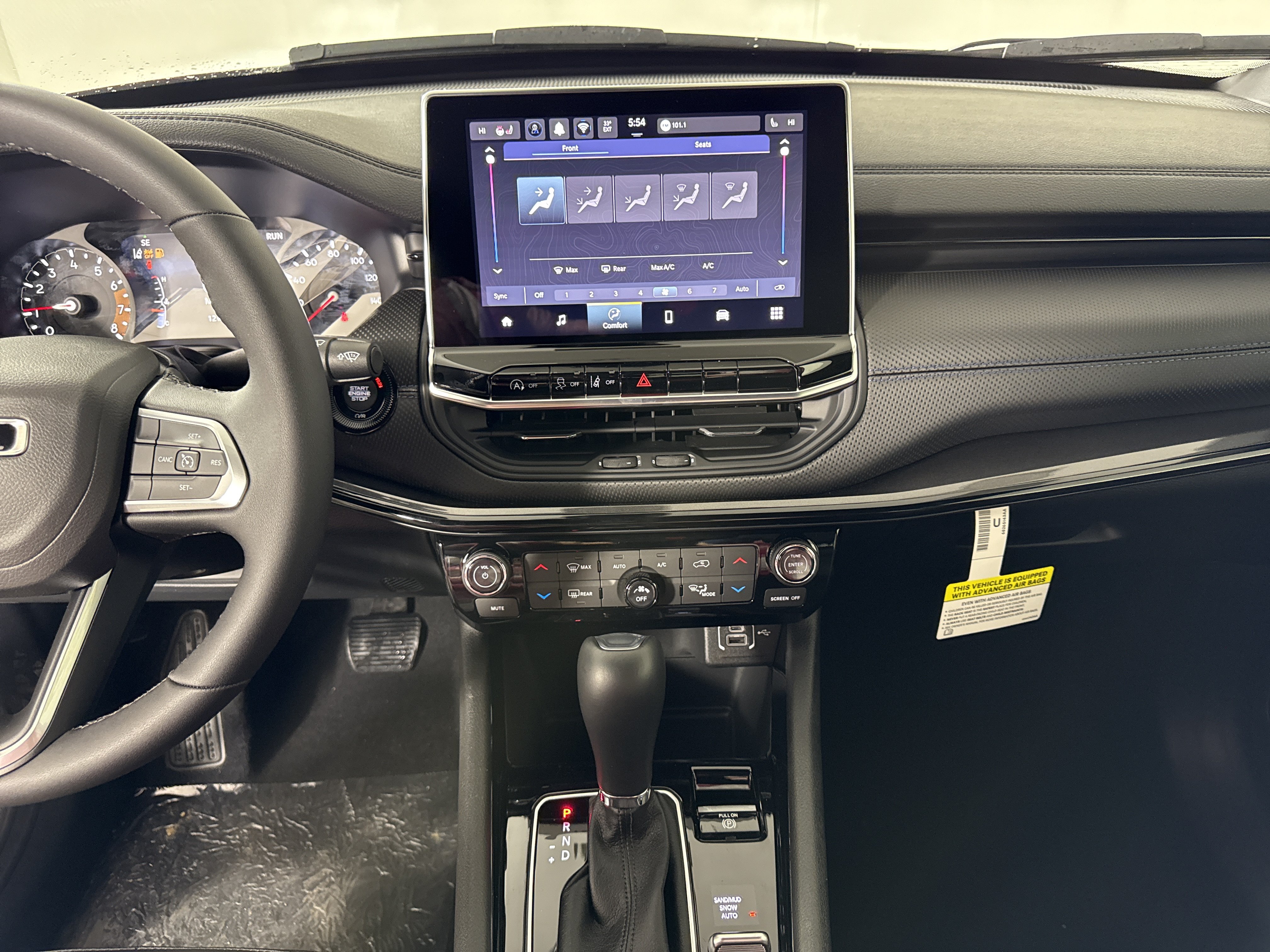 New 2026 Jeep Compass Latitude AWD/4WD image 25