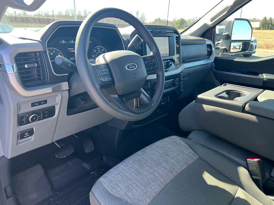 Used 2023 Ford F150 XLT w/ XTR Package AWD/4WD image 17