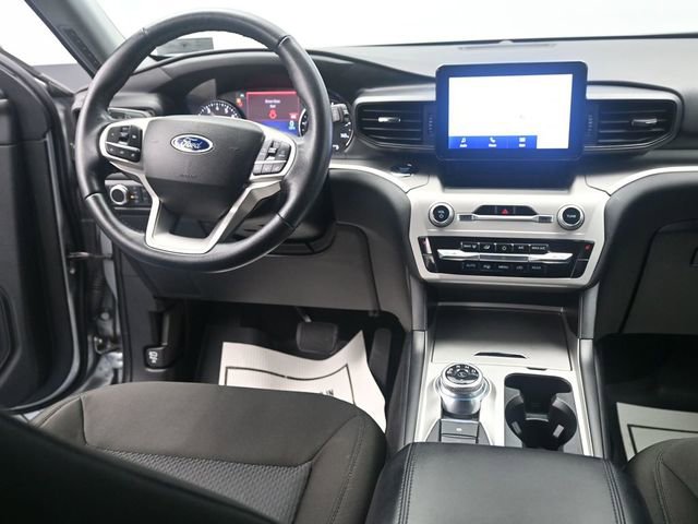 Used 2022 Ford Explorer XLT image 9