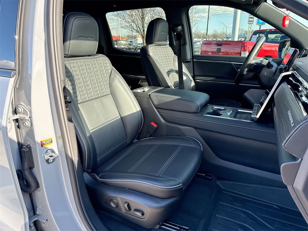 Used 2025 GMC Sierra EV Denali image 26