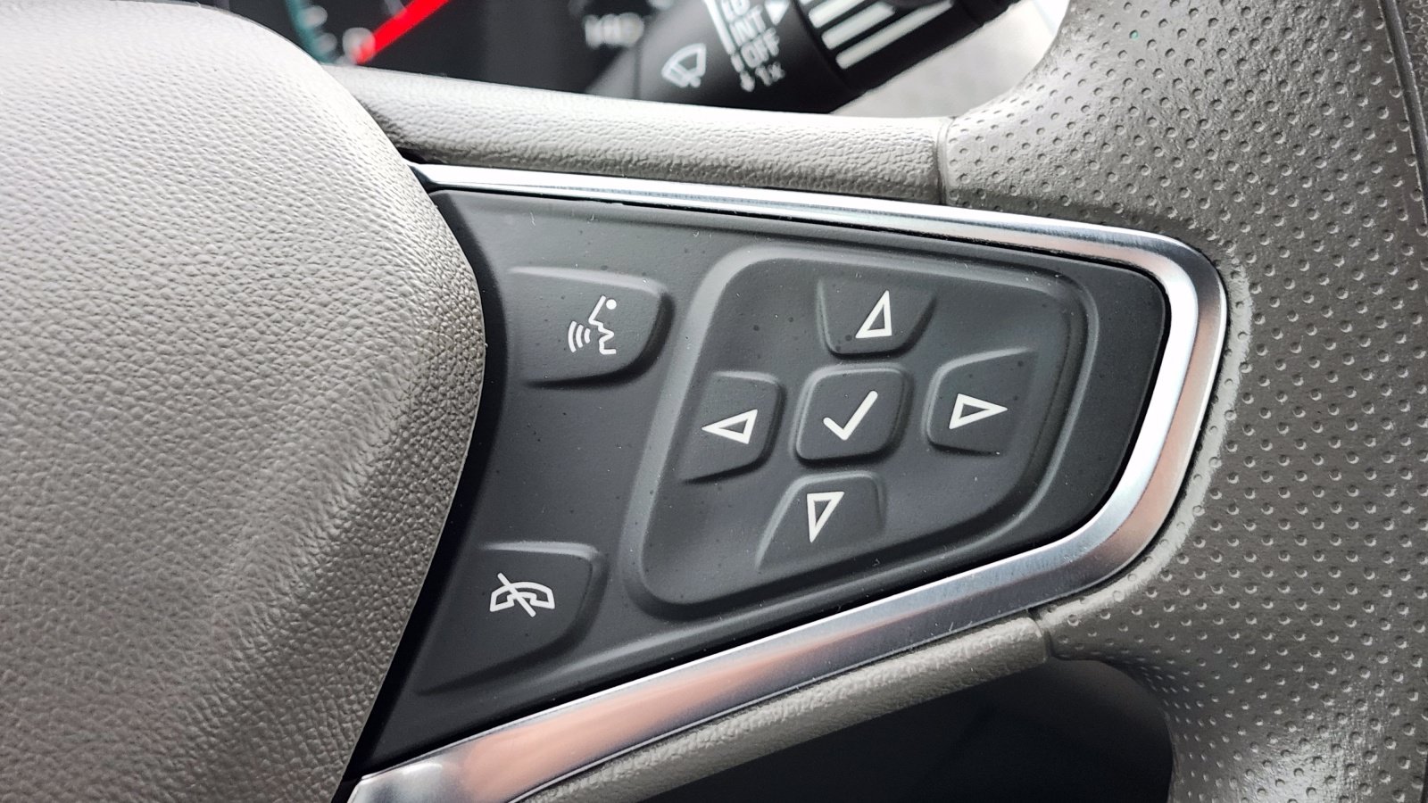 Used 2025 Chevrolet Malibu LT FWD image 31
